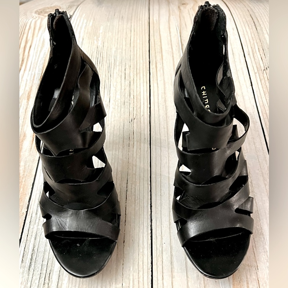Chinese Laundry strappy black heels